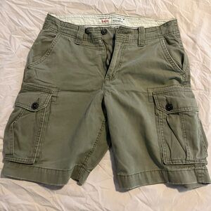 American Eagle Outfitters Olive Cargo Shorts